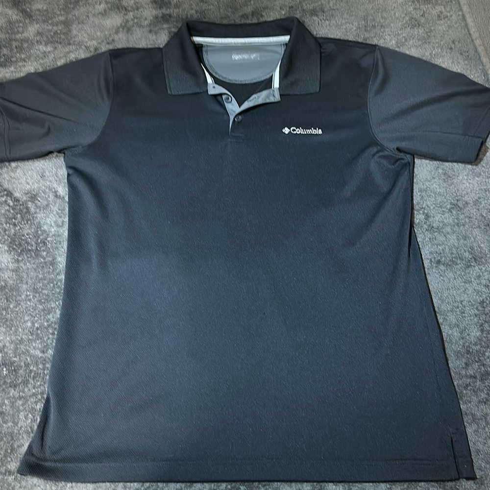 Men’s Columbia Polo Shirt Medium